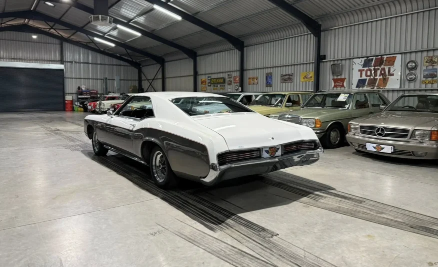 heritage motoring showroom