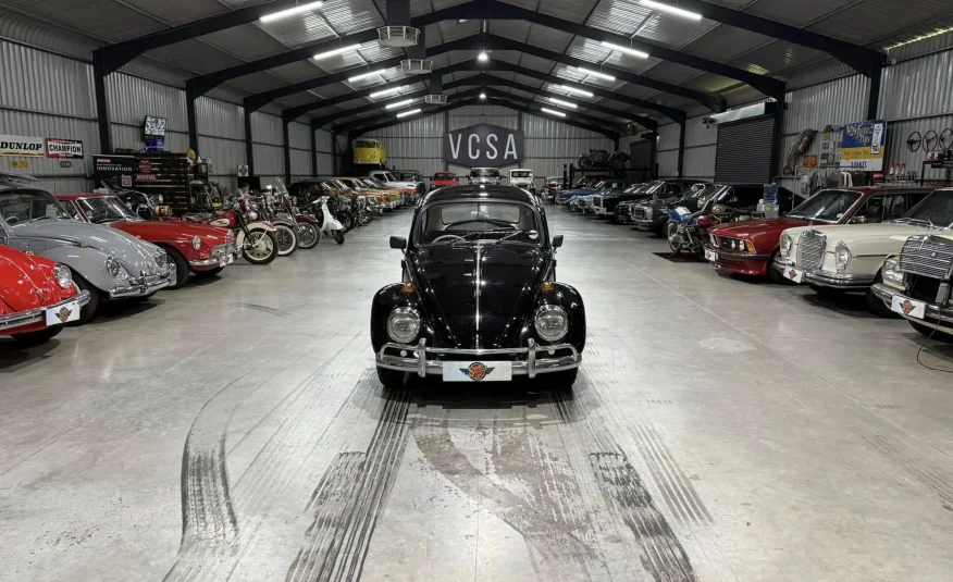 historic racing classic car