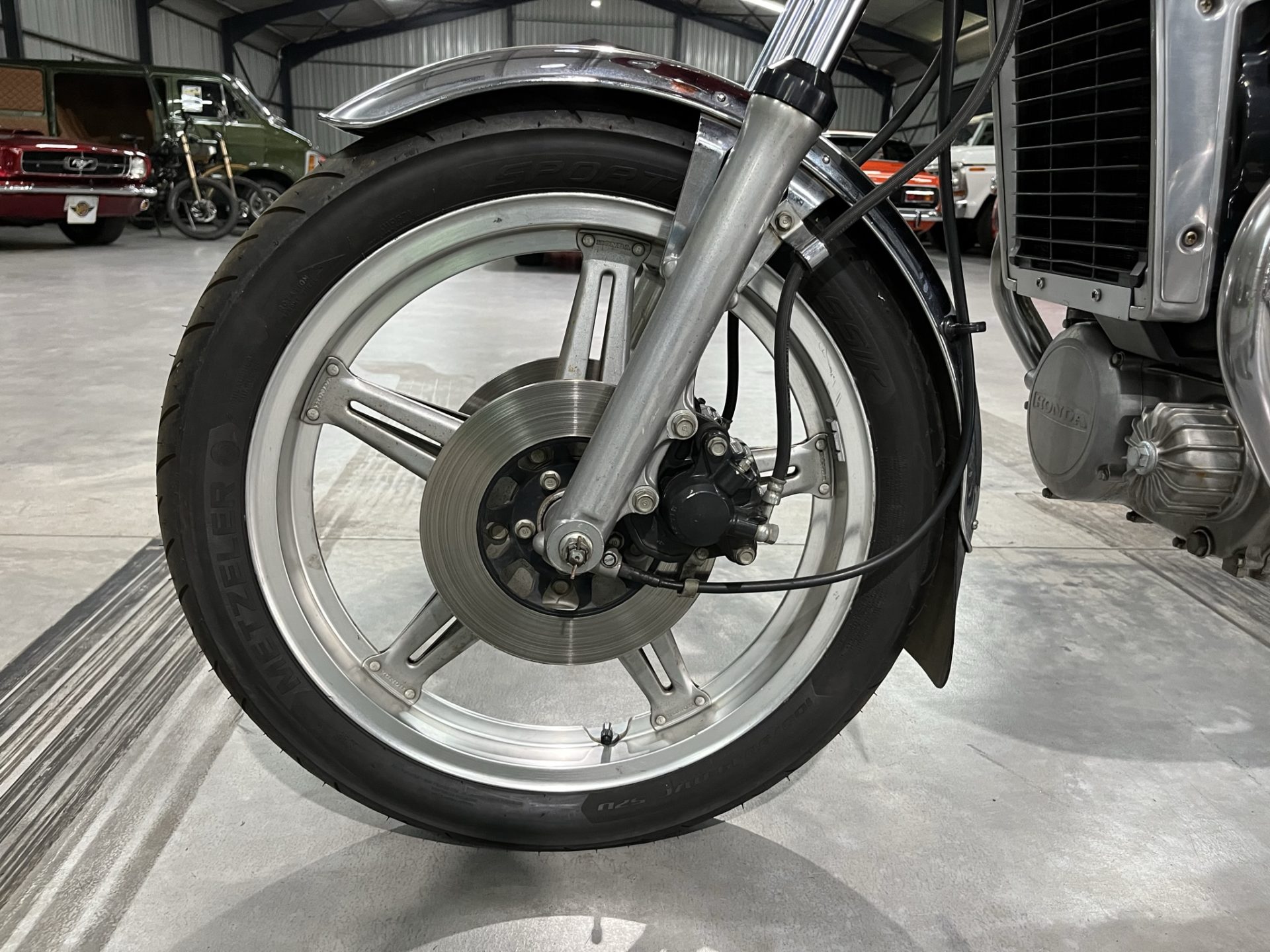 vintage automotive icon