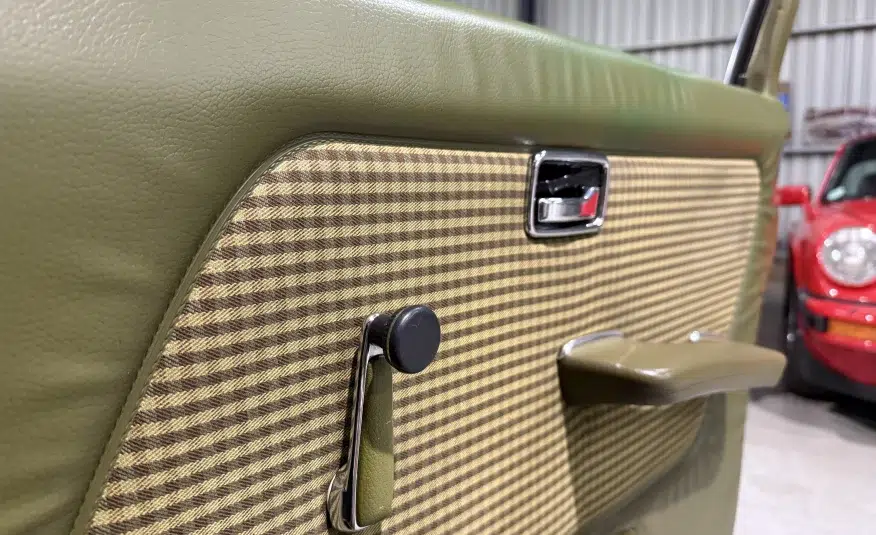 historic racing classic car