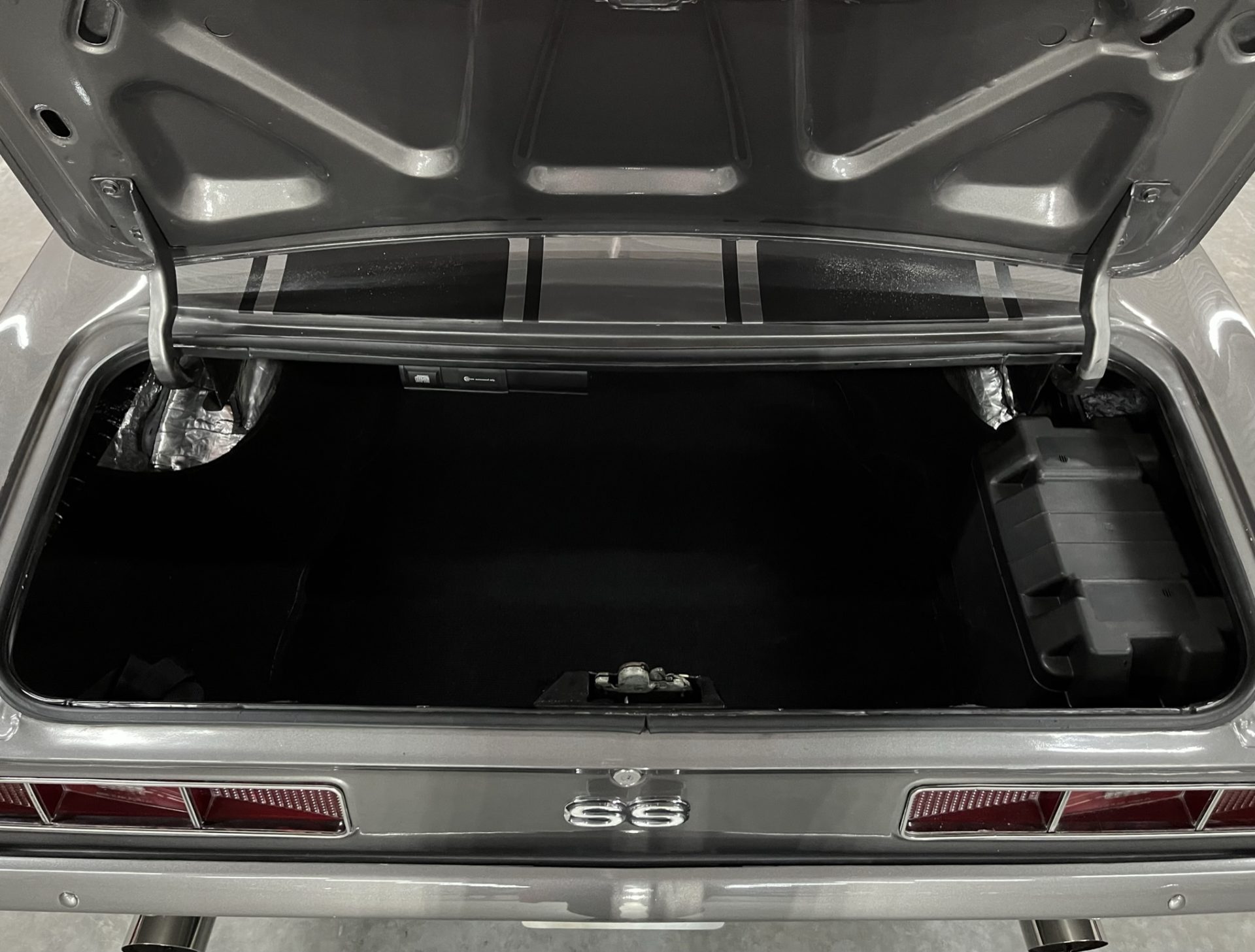 vintage automotive icon