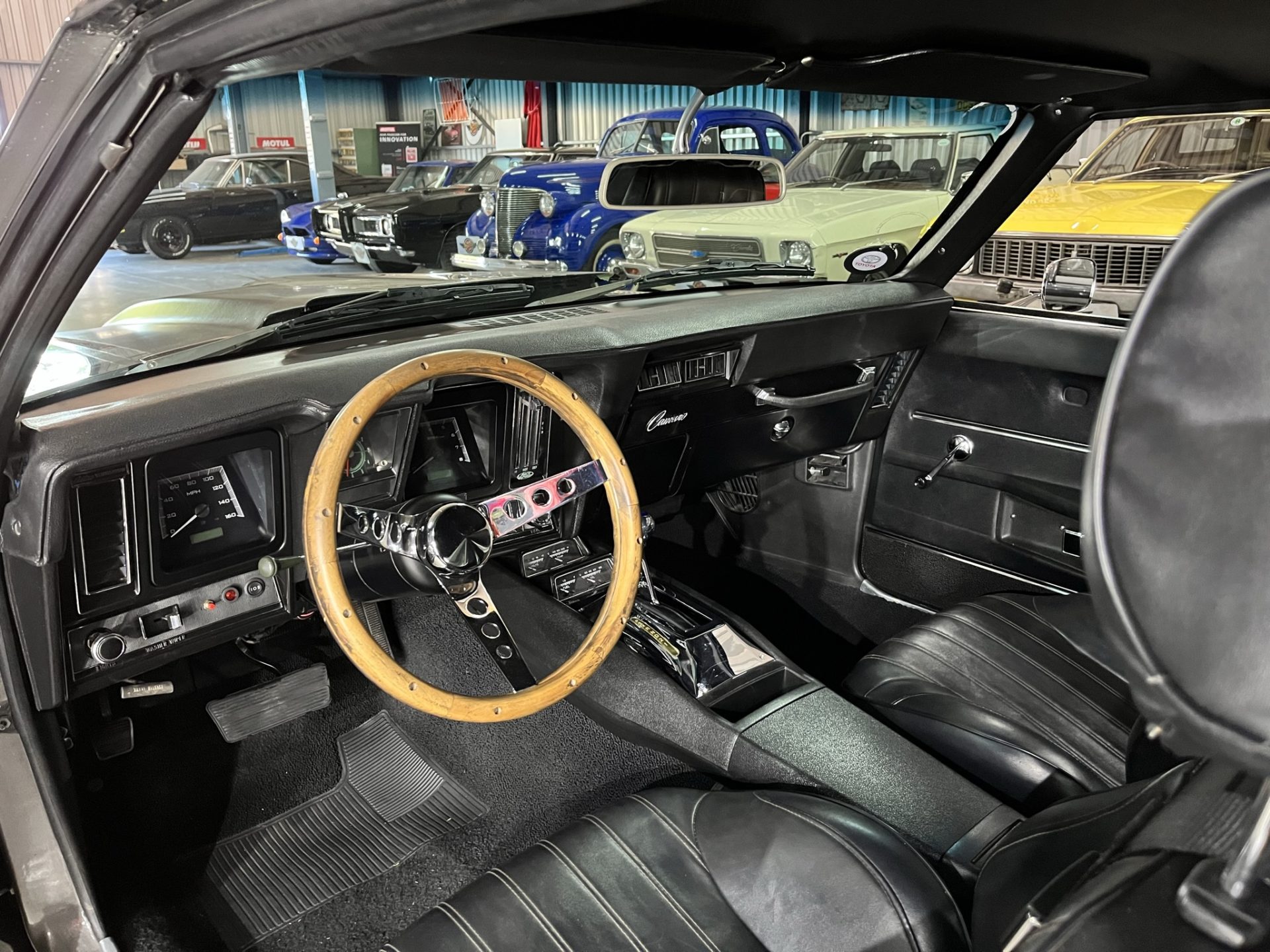 historic racing classic car