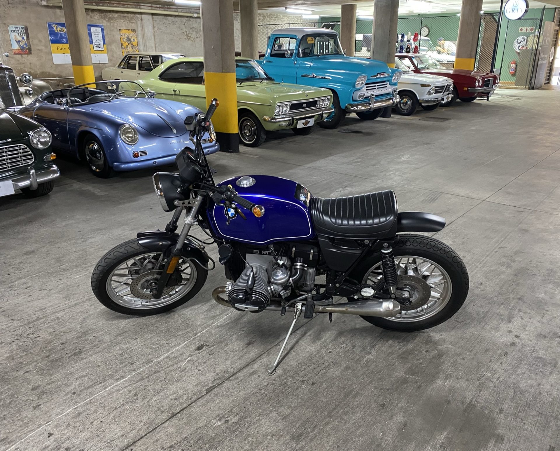 vintage exotic collector car