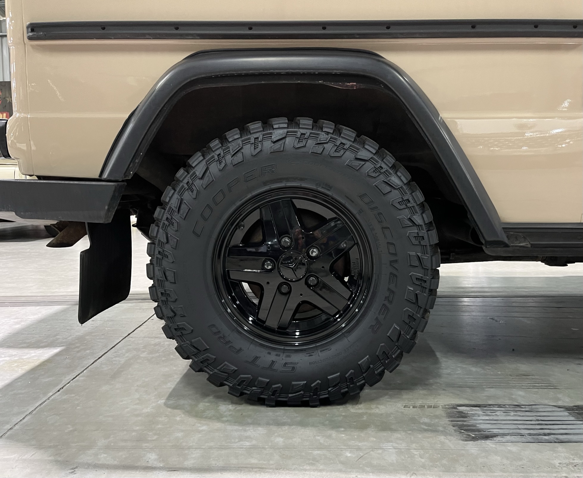 historic racing classic car