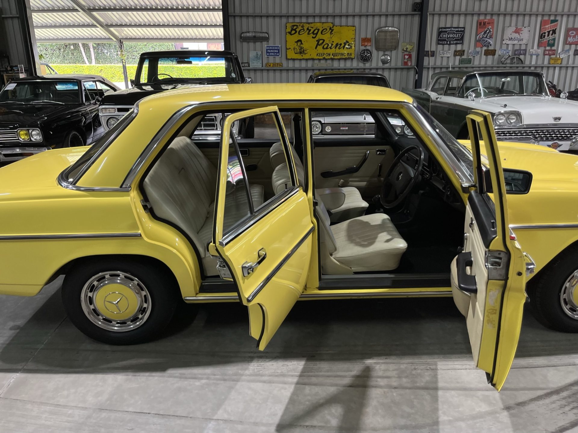 historic coupe collector car