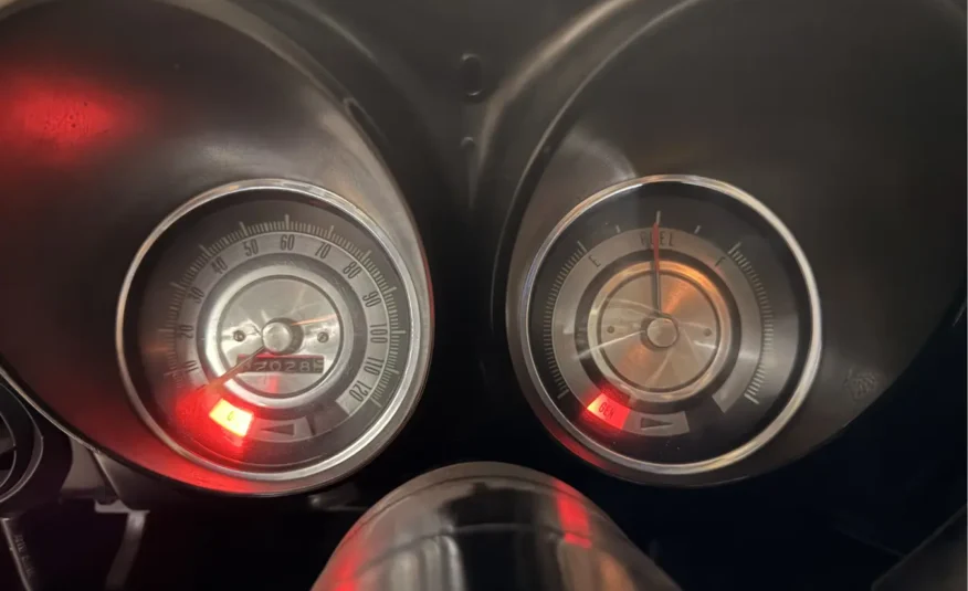 historic racing classic car