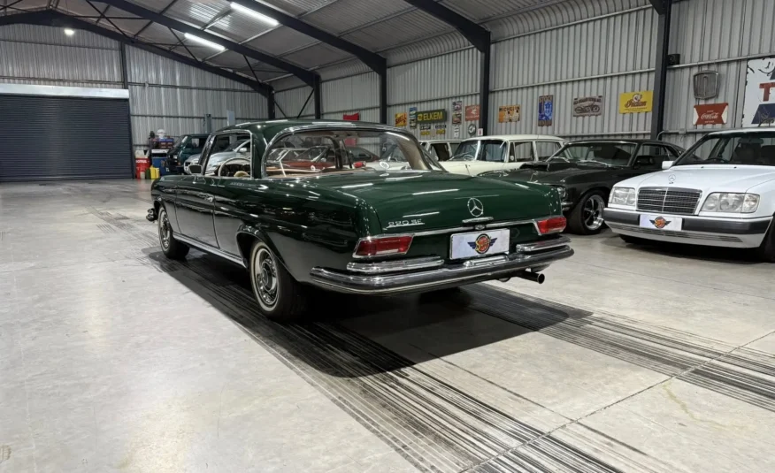 vintage automotive icon