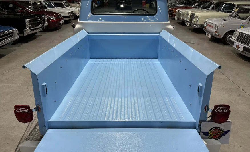 historic racing classic car